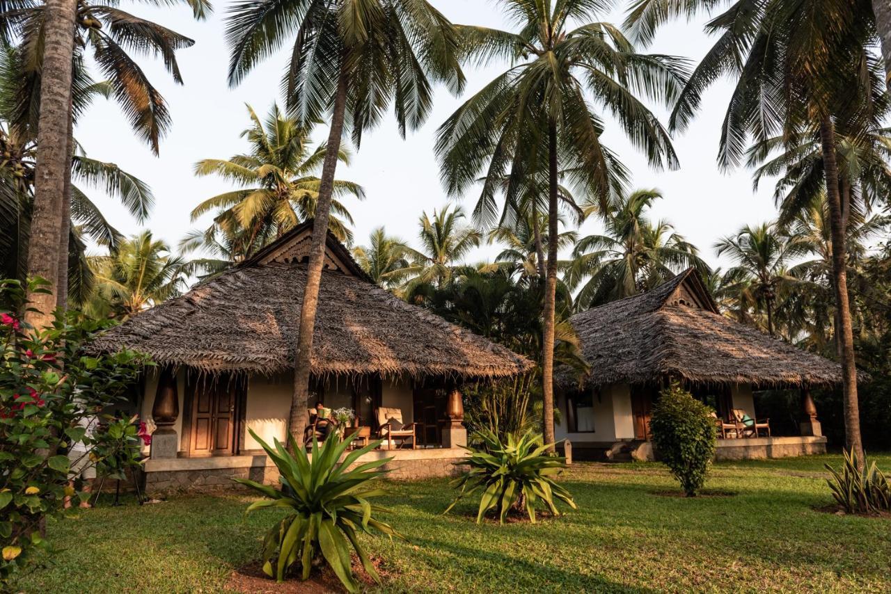Neeleshwar Hermitage Nīleshwar Extérieur photo