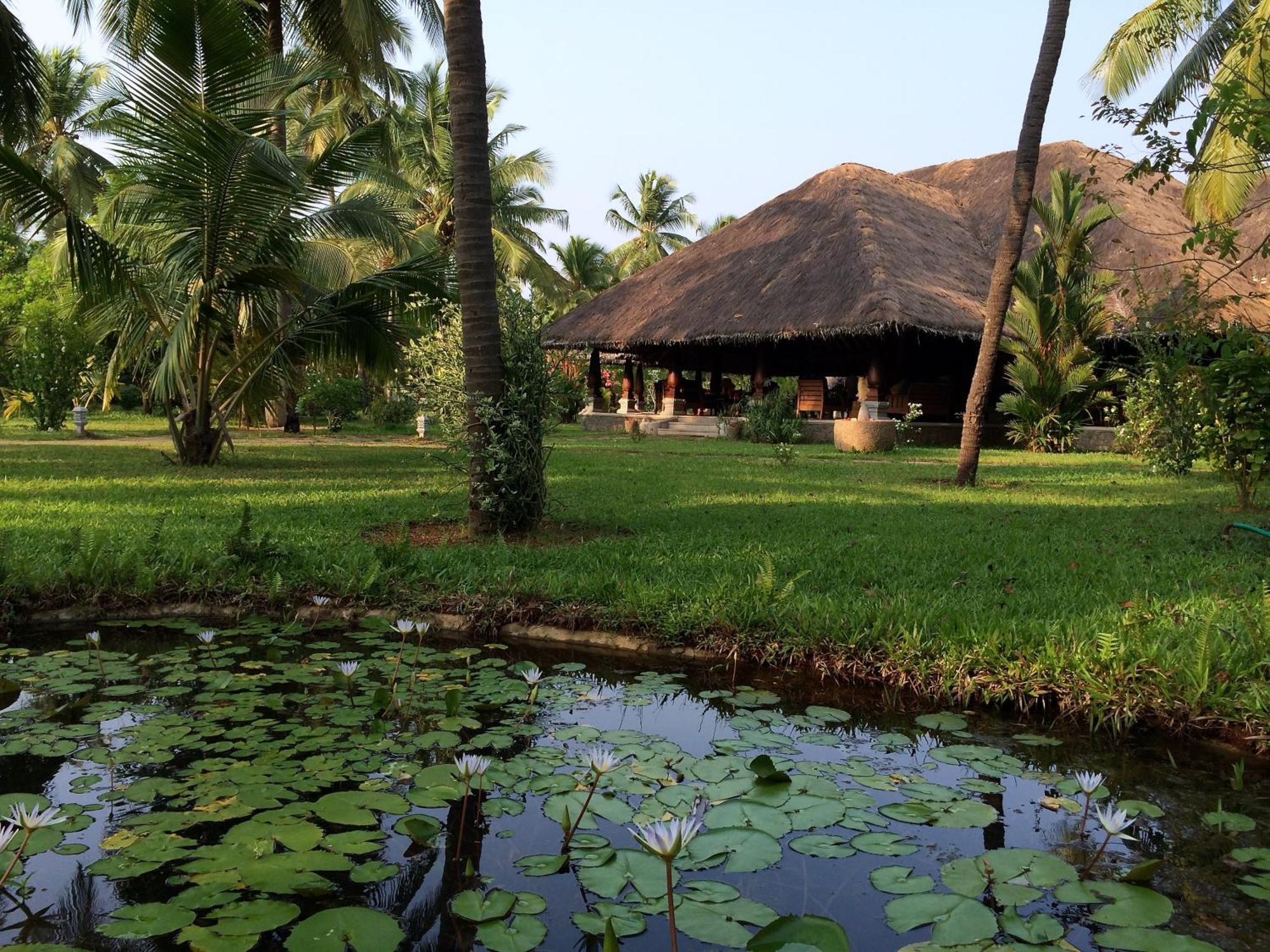 Neeleshwar Hermitage Nīleshwar Extérieur photo