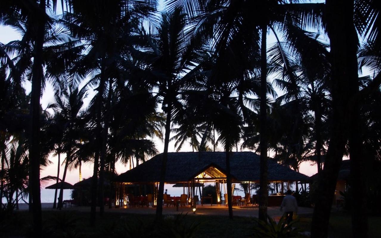 Neeleshwar Hermitage Nīleshwar Extérieur photo